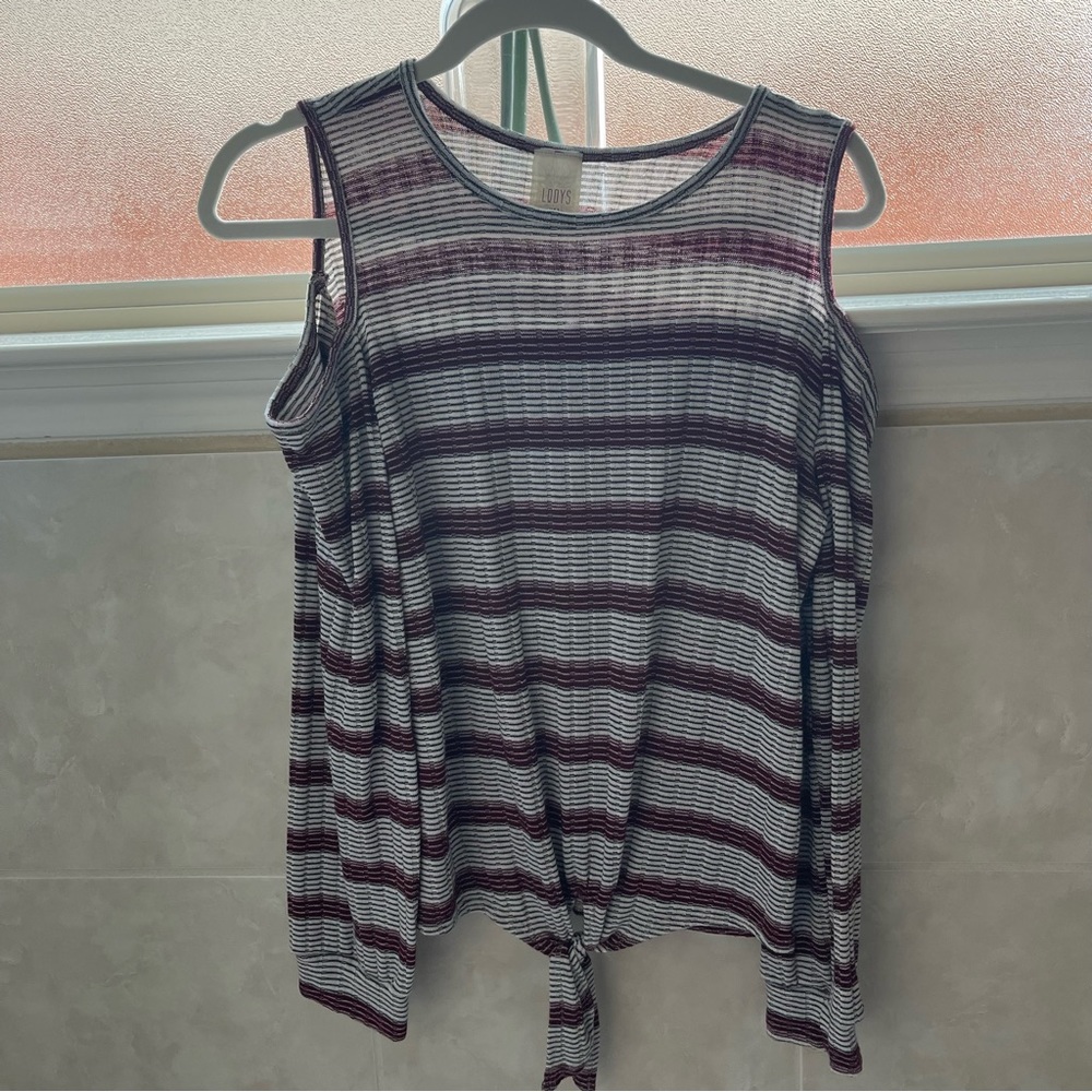 LODYS  USA Long Sleeve Cold shoulder Top